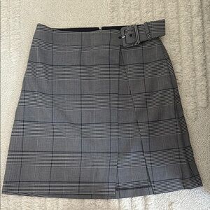 Plaid Gray Skirt with Belt